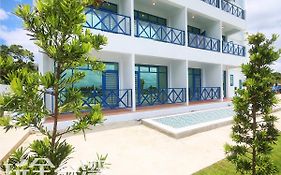 Bay Villa Hall